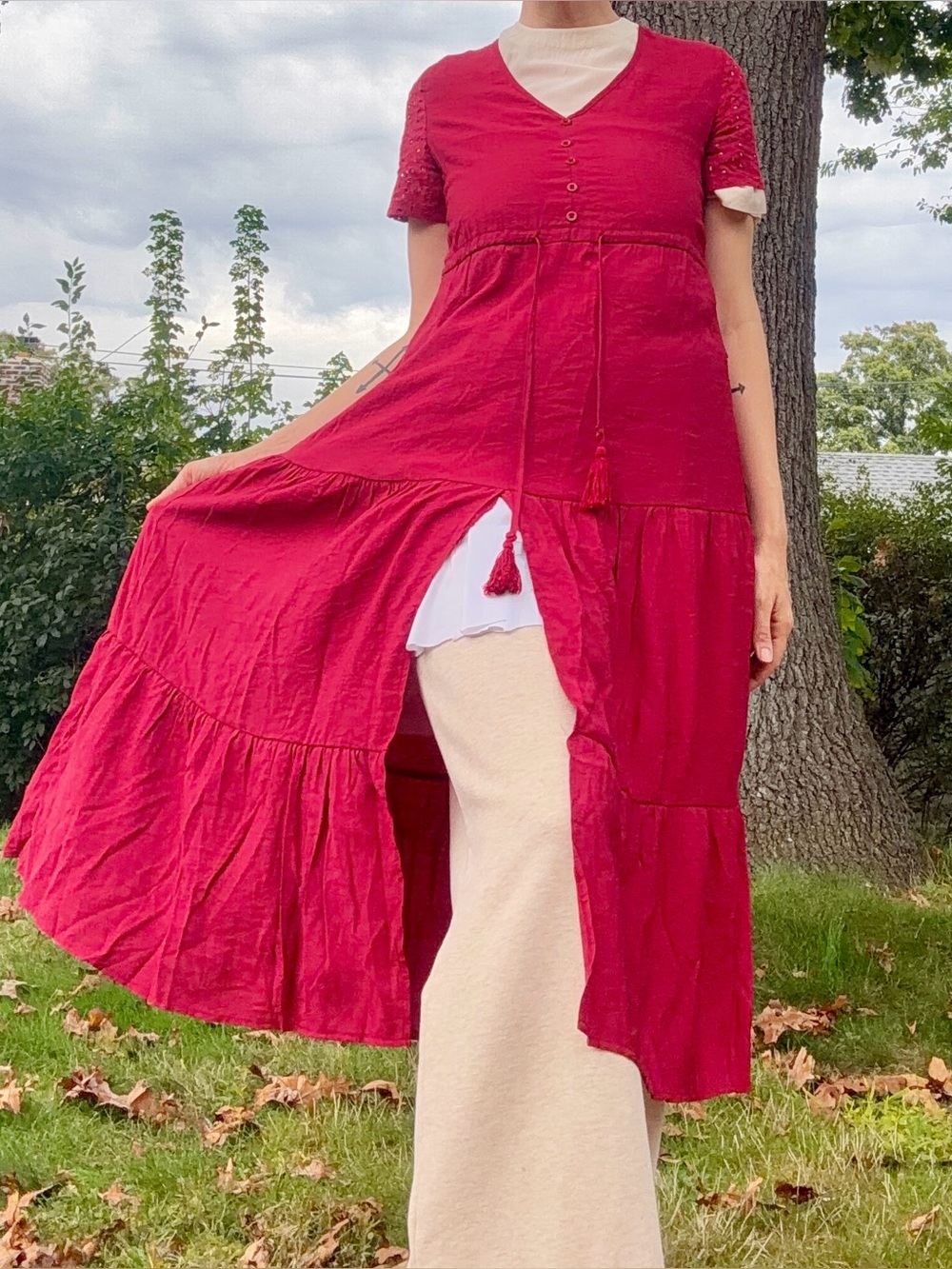 Deep Red Eyelet Peasant Midi Dress High Front Slit Tassel Women’s Size Medium